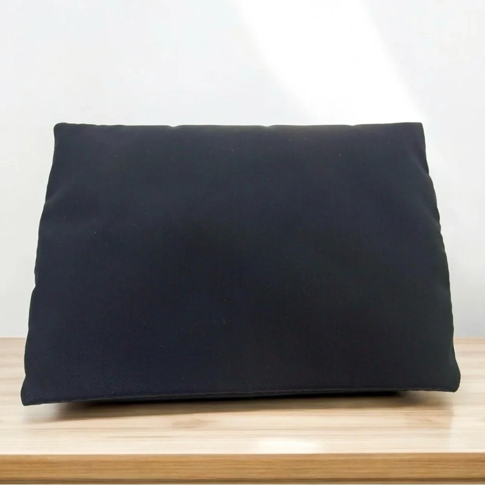 2-Pc Burberrys Set: Towel & Toiletry Pouch 😍🔥